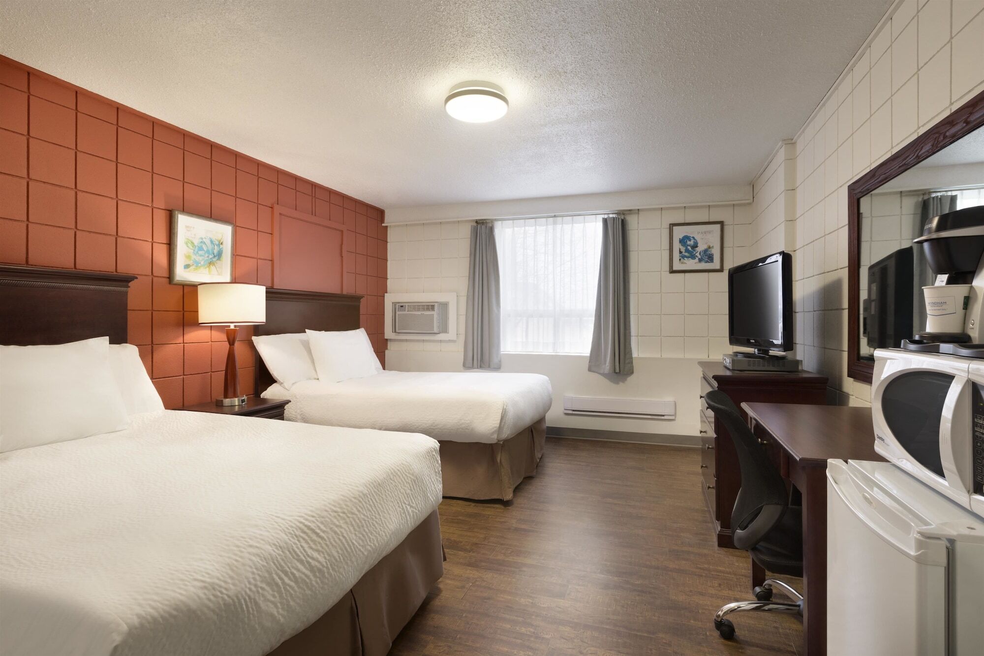 Travelodge By Wyndham Kindersley Extérieur photo