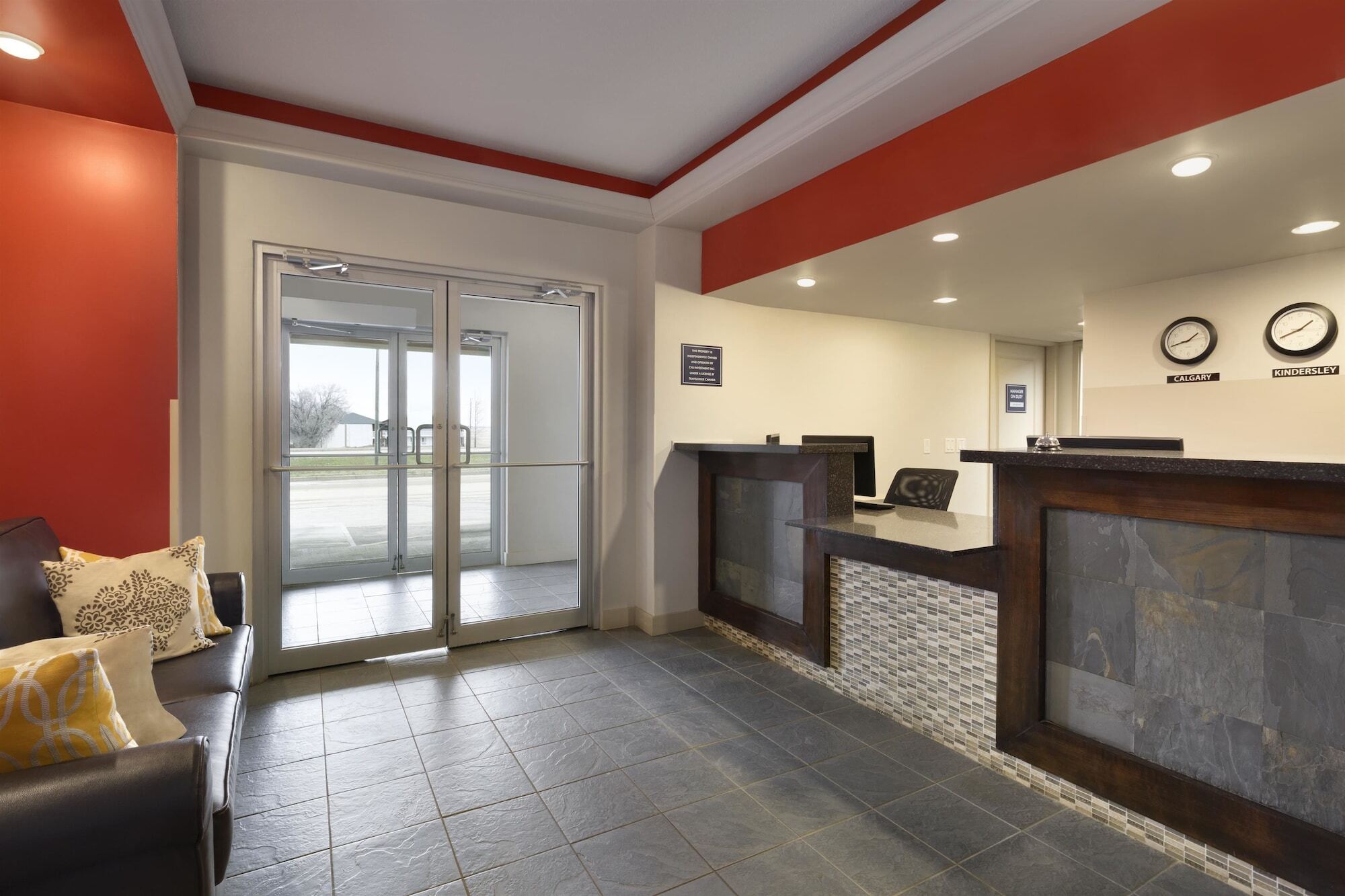 Travelodge By Wyndham Kindersley Extérieur photo