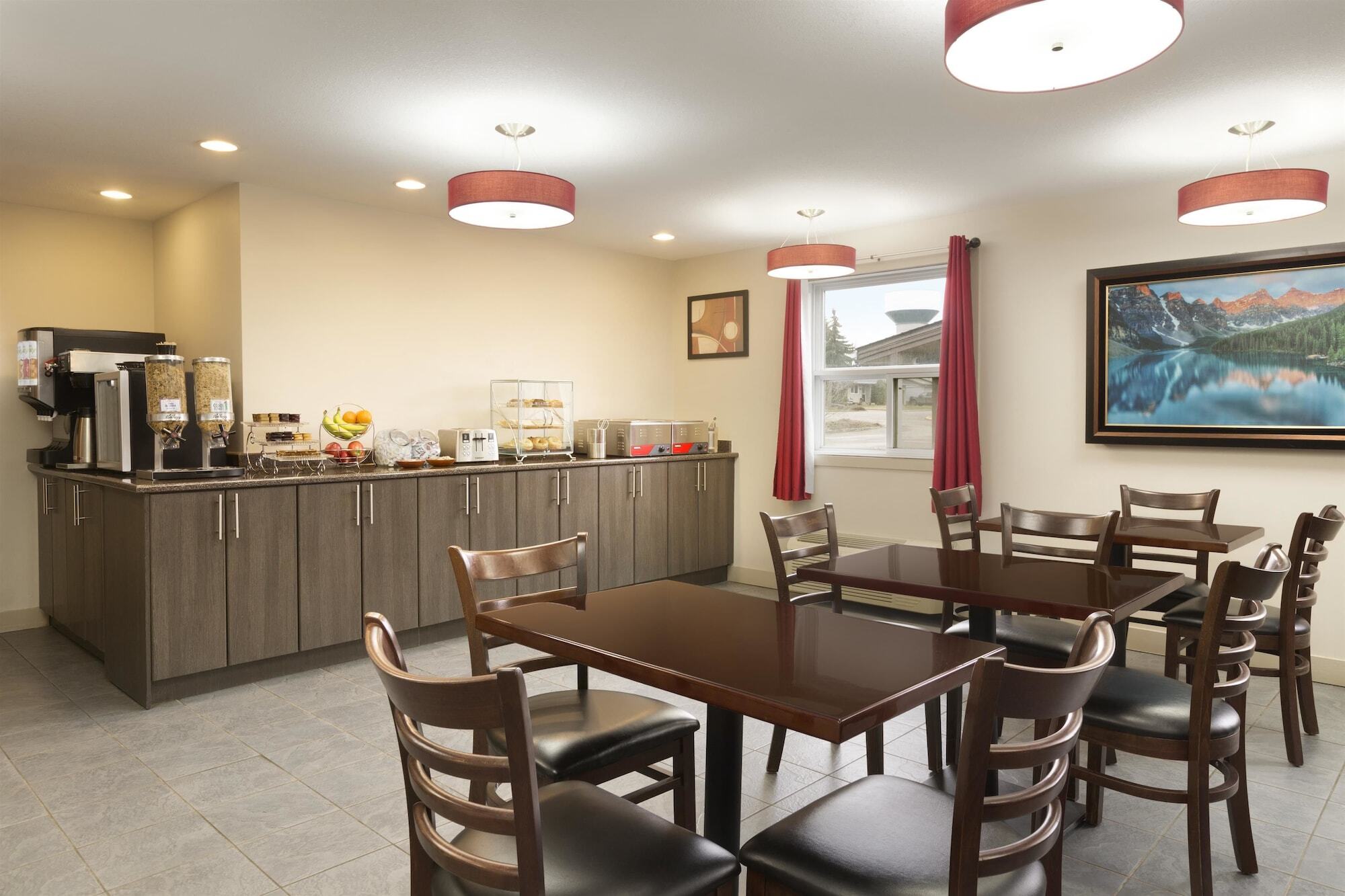 Travelodge By Wyndham Kindersley Extérieur photo